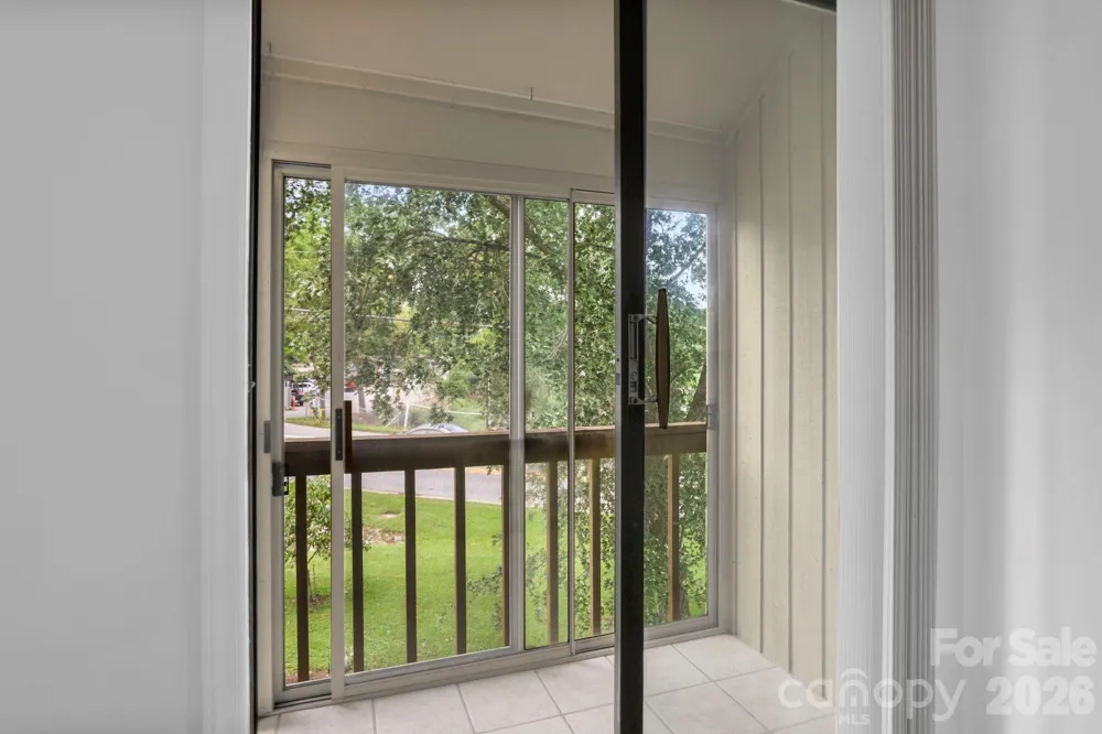 304 Birch Forest Lane Asheville, NC 28803