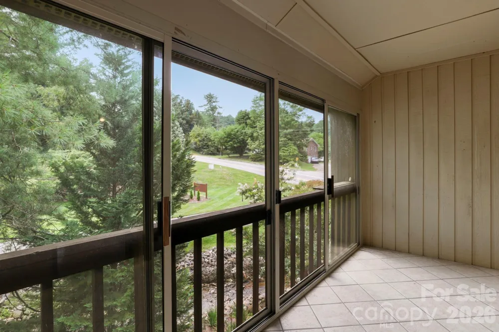 304 Birch Forest Lane Asheville, NC 28803