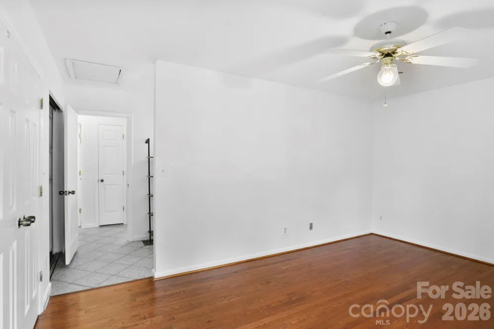 304 Birch Forest Lane Asheville, NC 28803