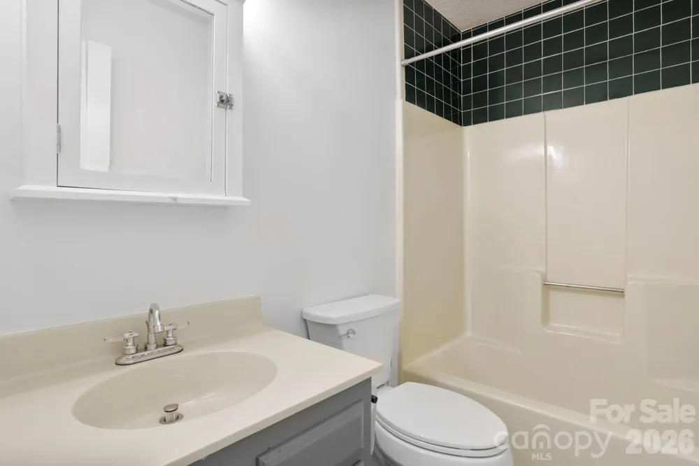 304 Birch Forest Lane Asheville, NC 28803