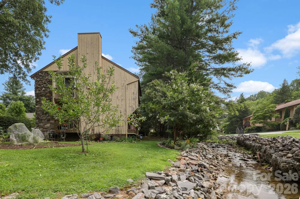 304 Birch Forest Lane Asheville, NC 28803