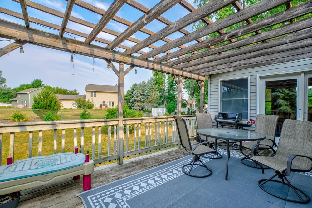 1395 Willow Avenue New Richmond, WI 54017