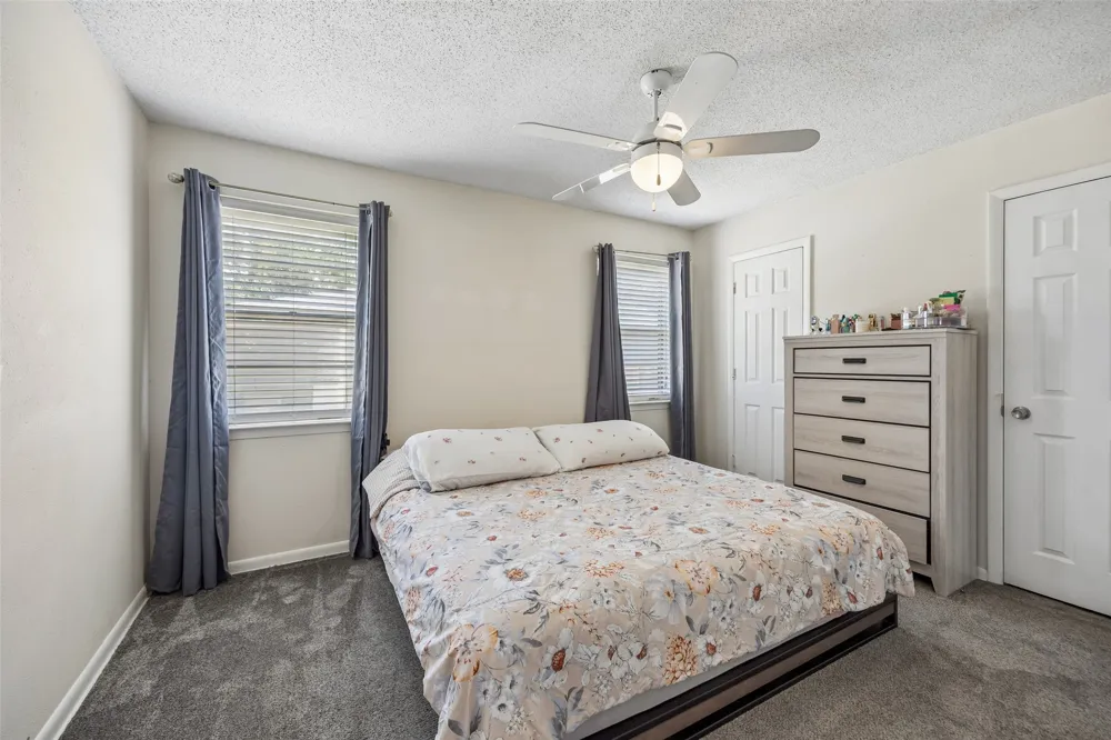 111 Dunn Street Red Oak, TX 75154
