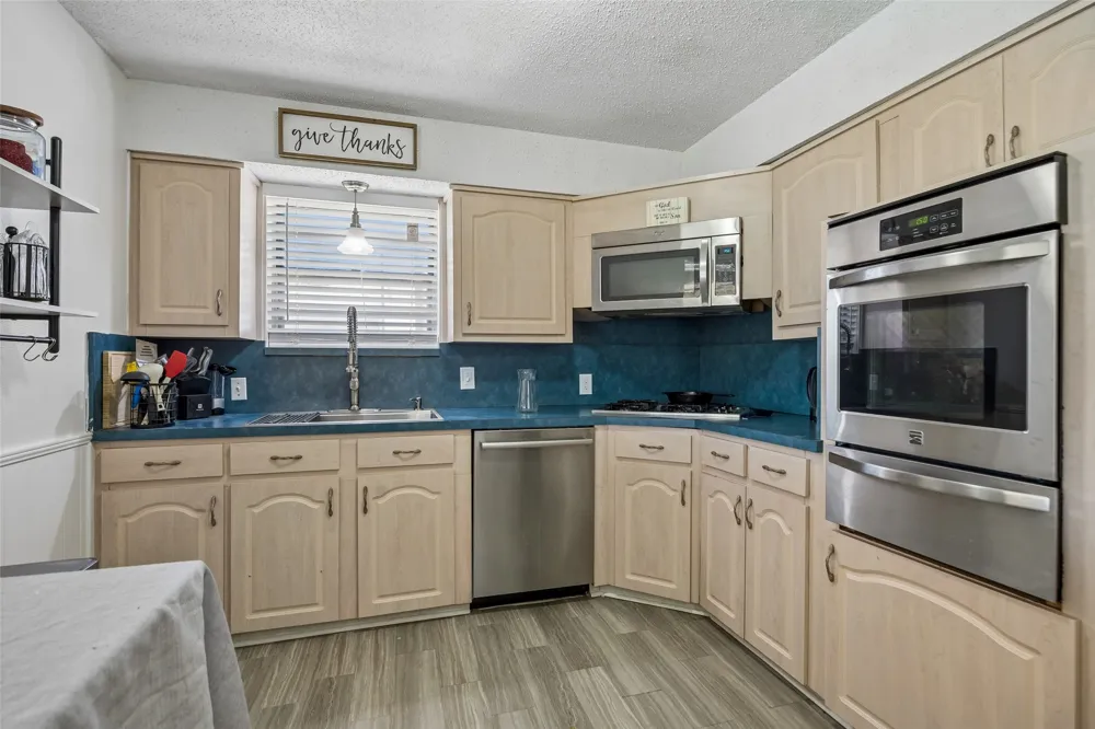 111 Dunn Street Red Oak, TX 75154