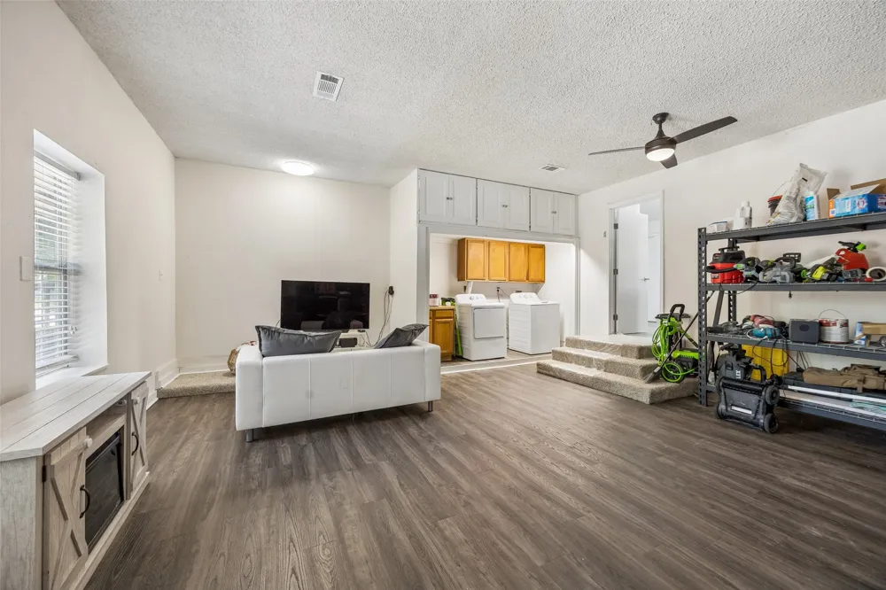 111 Dunn Street Red Oak, TX 75154