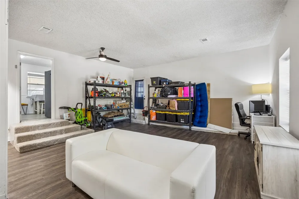111 Dunn Street Red Oak, TX 75154