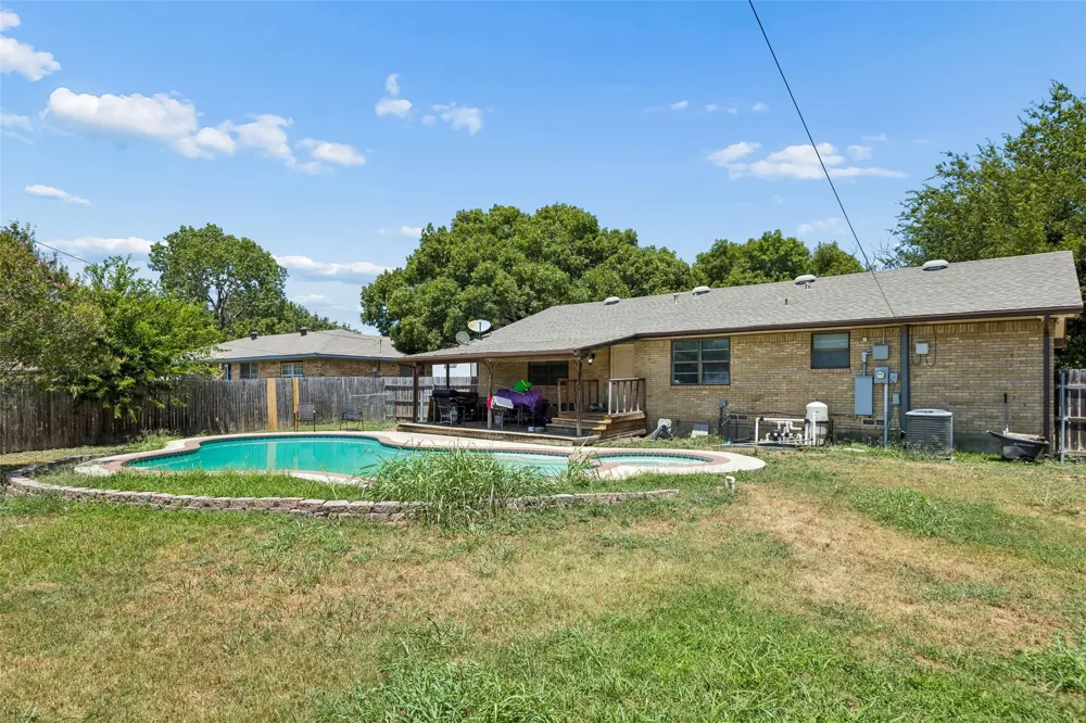111 Dunn Street Red Oak, TX 75154