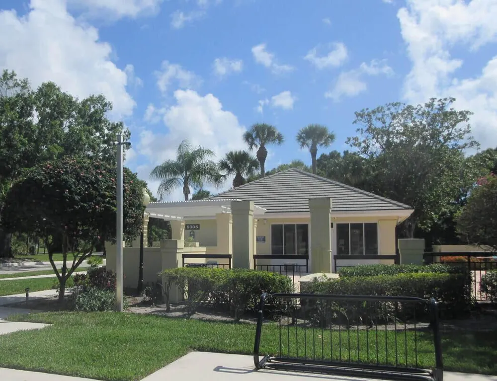 7570 SE Bay Cedar Circle Hobe Sound, FL 33455