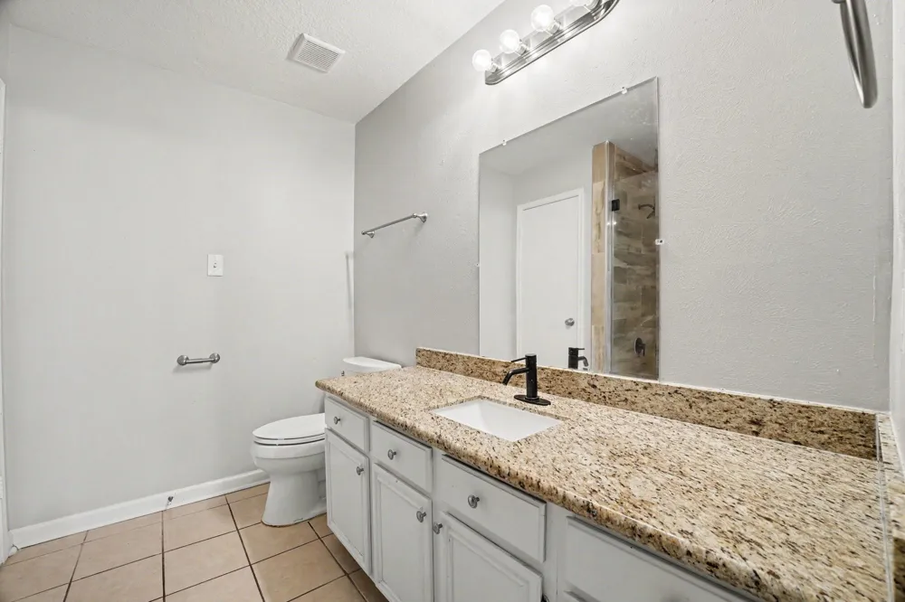 2015 Greencrest Drive Missouri City, TX 77489