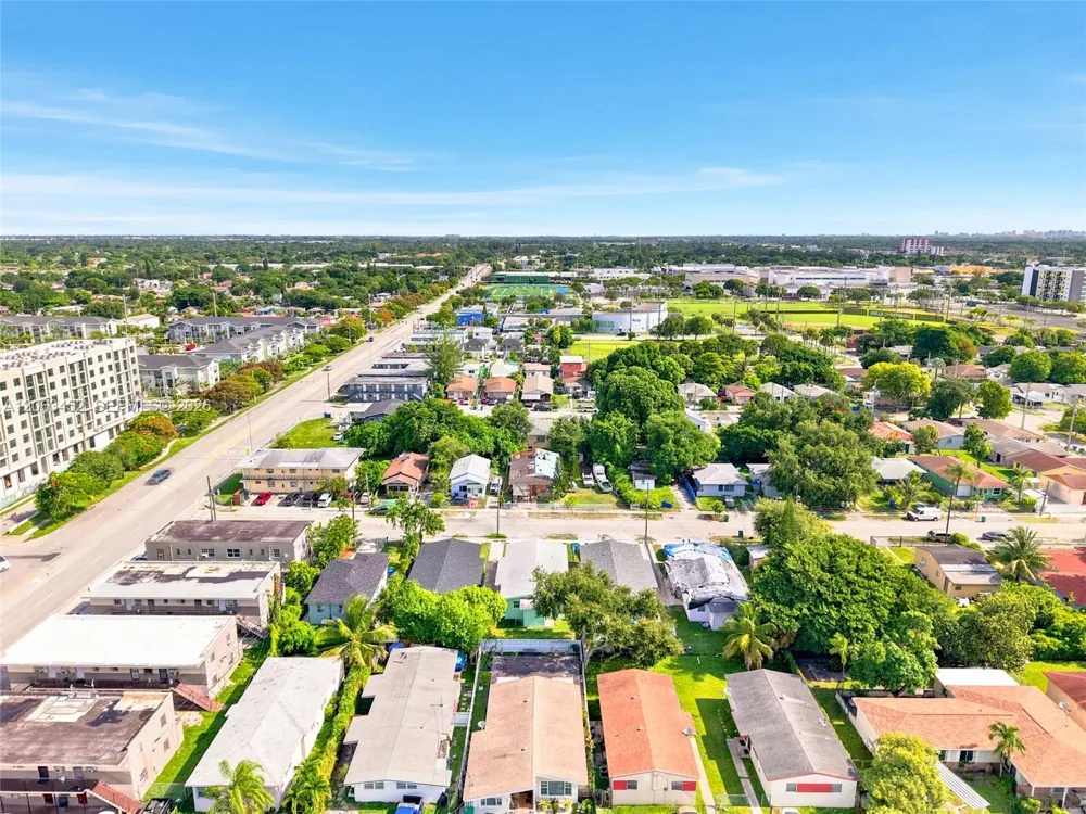 1172 NW 64th St #1172 Miami, FL 33150