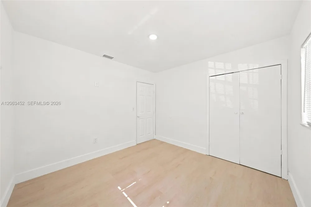 1172 NW 64th St #1172 Miami, FL 33150