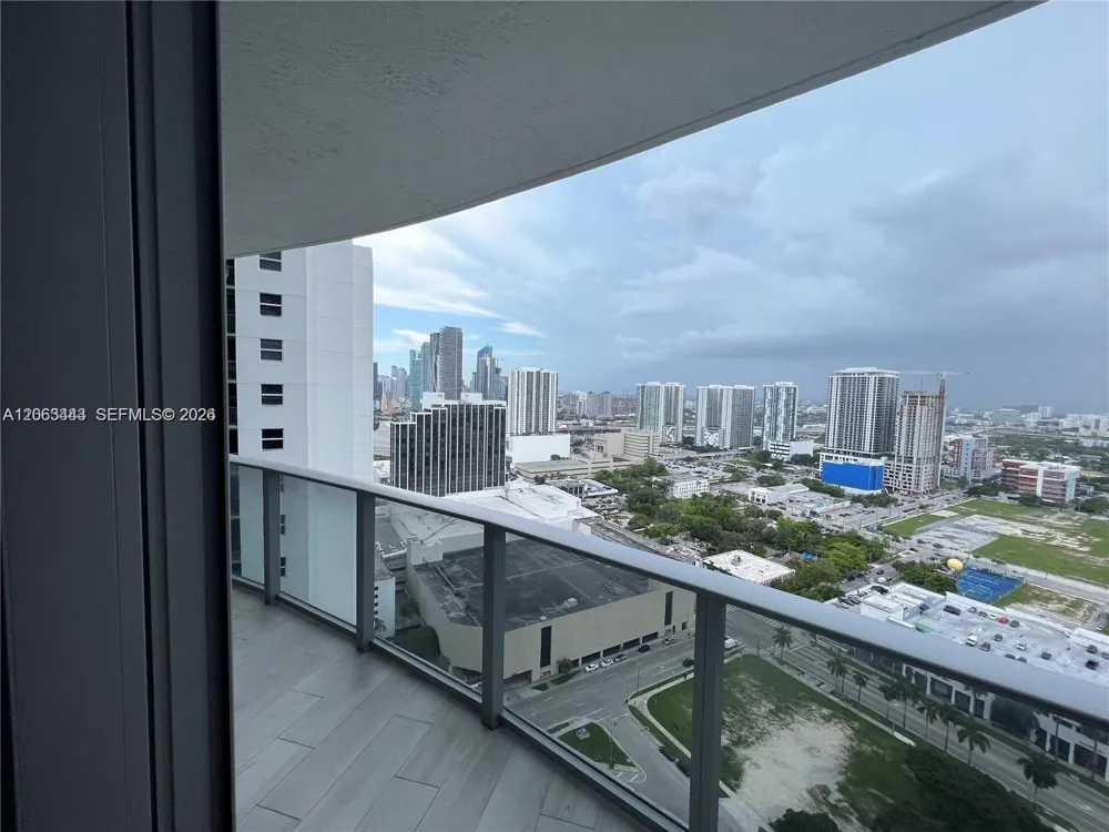 488 NE 18th St #3000 Miami, FL 33132