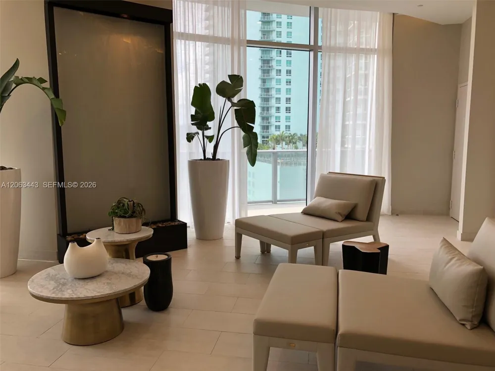 488 NE 18th St #3000 Miami, FL 33132