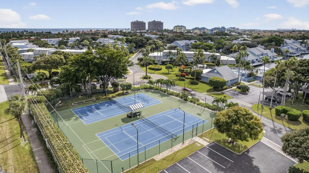 127 Ocean Dunes Circle Jupiter, FL 33477