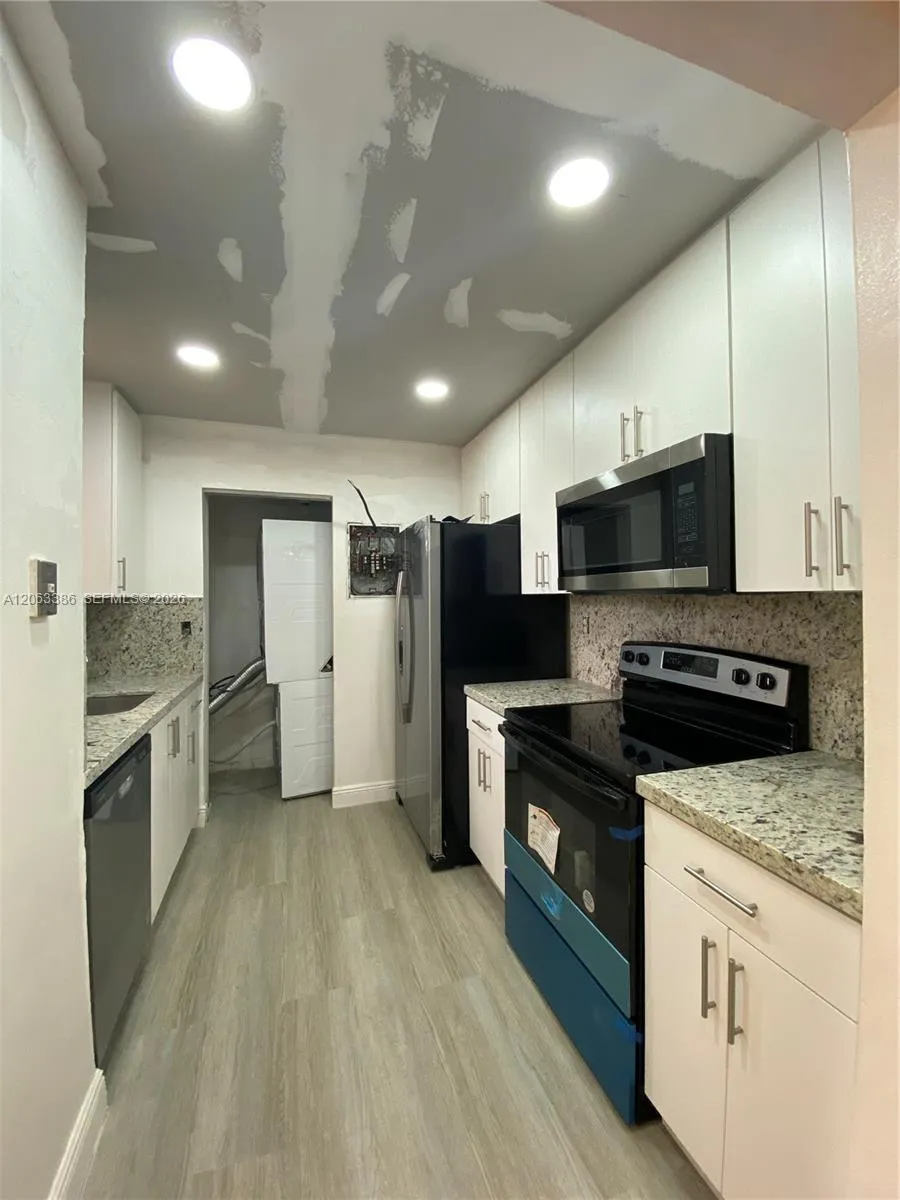 556 NW 114th Ave #203 Sweetwater, FL 33172