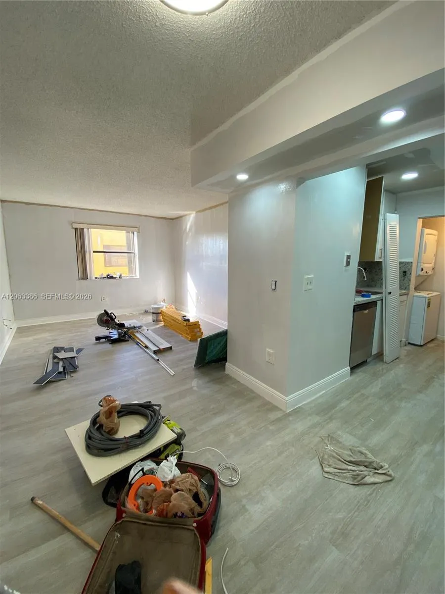 556 NW 114th Ave #203 Sweetwater, FL 33172