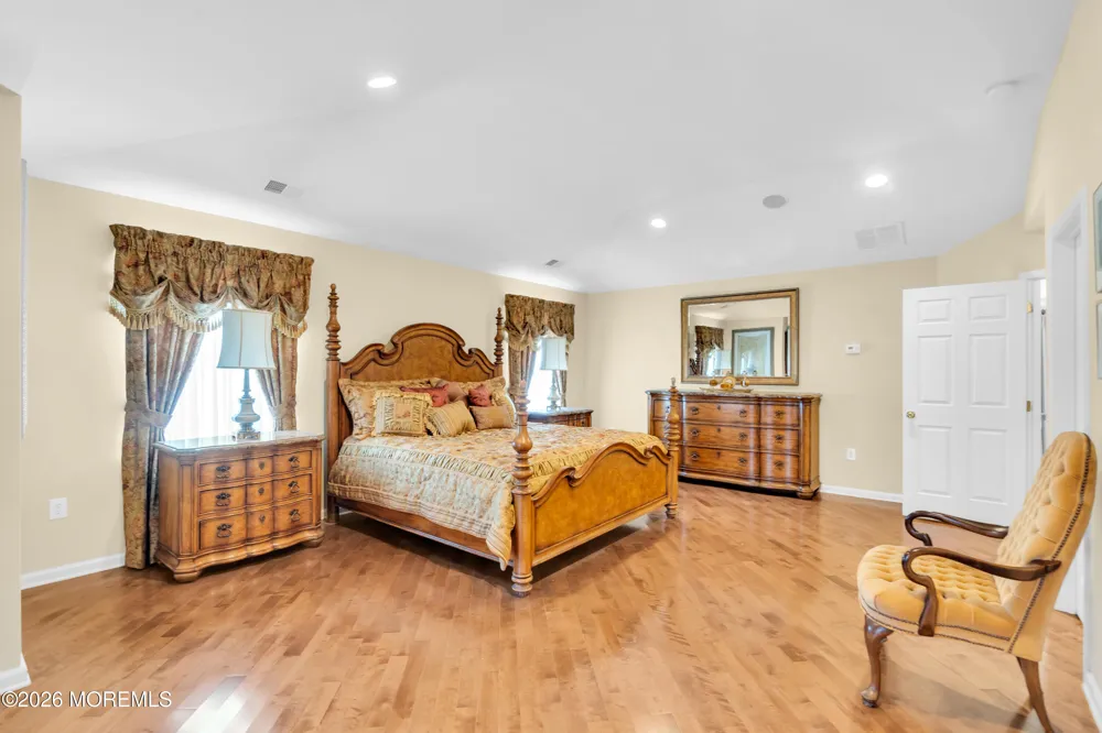 15 Lippincott Drive Little Egg Harbor, NJ 08087