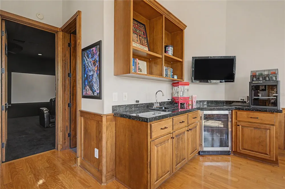 1306 PLAYMOOR DRIVE Palm Harbor, FL 34683