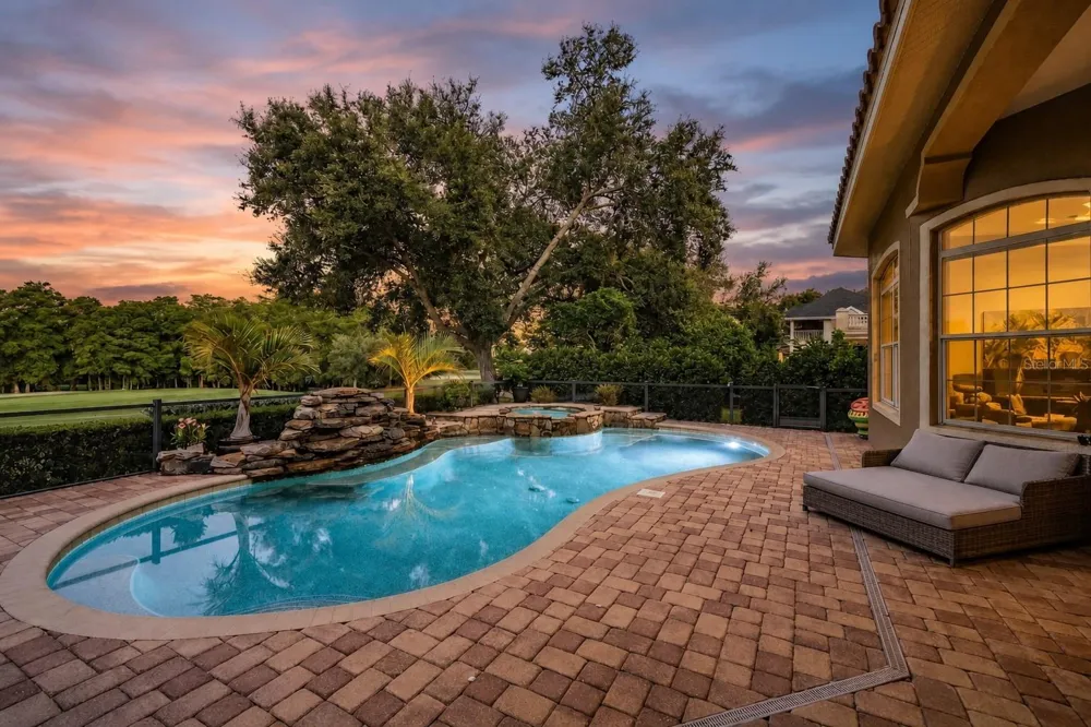1306 PLAYMOOR DRIVE Palm Harbor, FL 34683