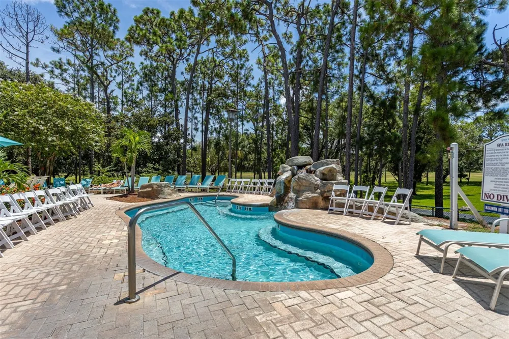 1306 PLAYMOOR DRIVE Palm Harbor, FL 34683