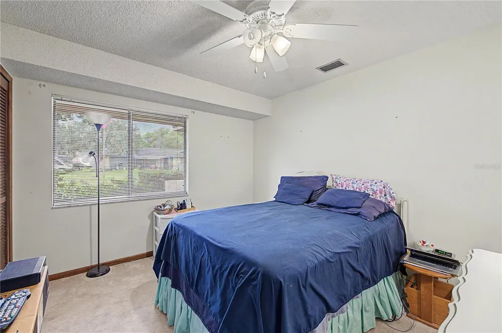 901 TARAWOOD LANE Valrico, FL 33594