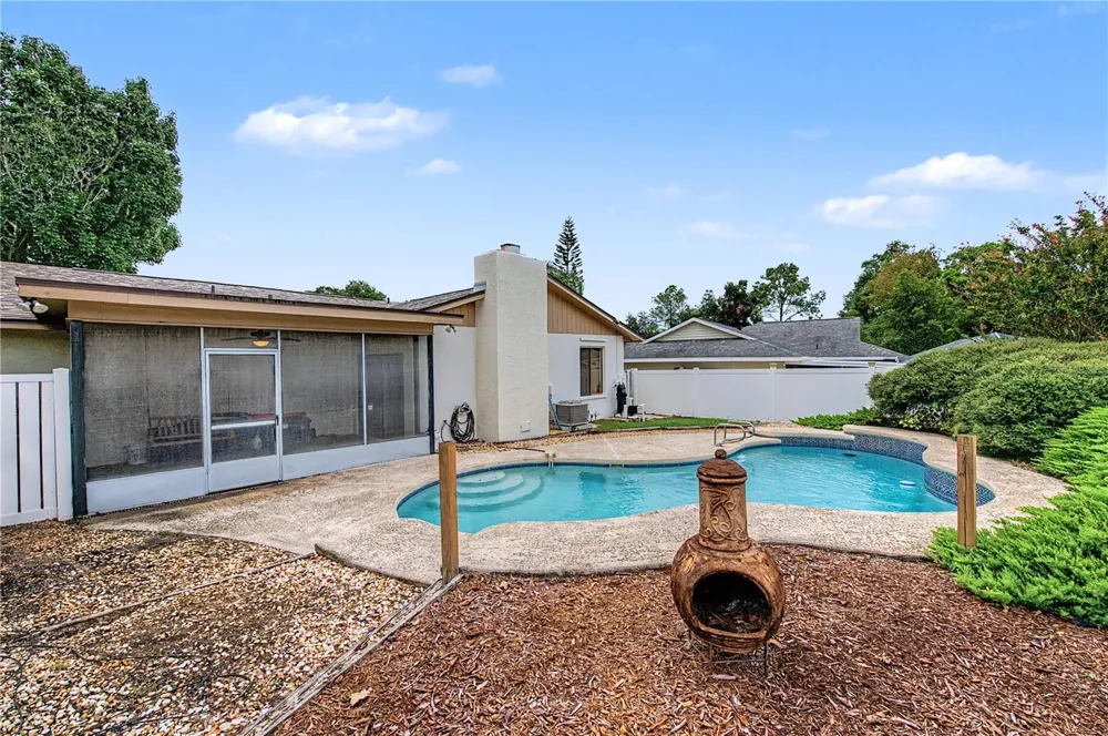 901 TARAWOOD LANE Valrico, FL 33594
