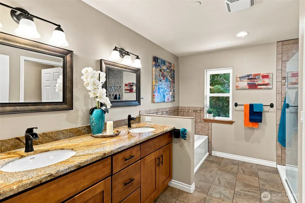 2040 Summit Lake Shore Road NW Olympia, WA 98502