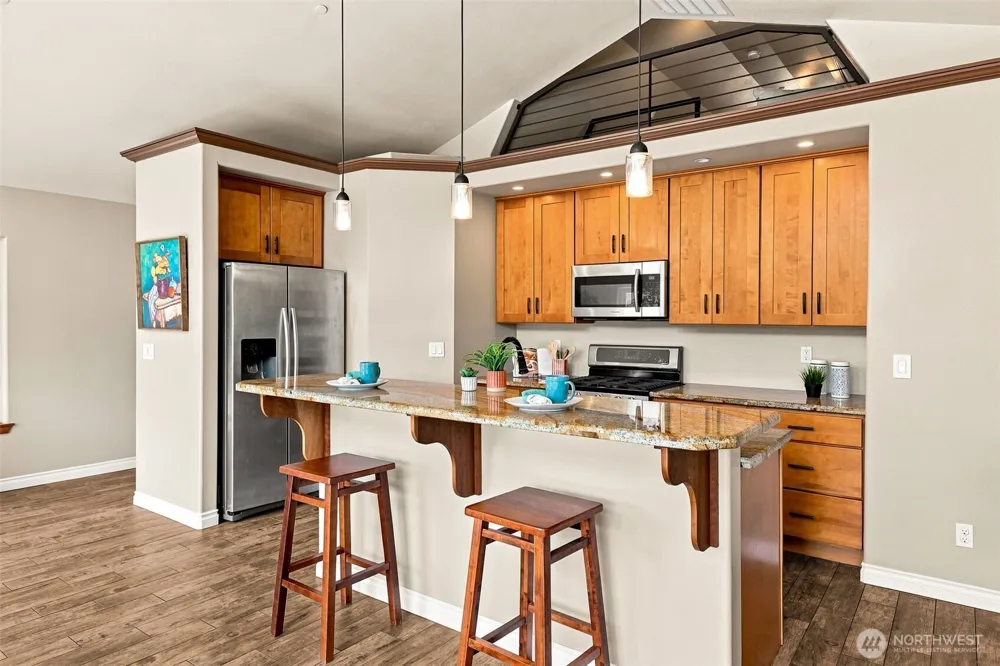 2040 Summit Lake Shore Road NW Olympia, WA 98502