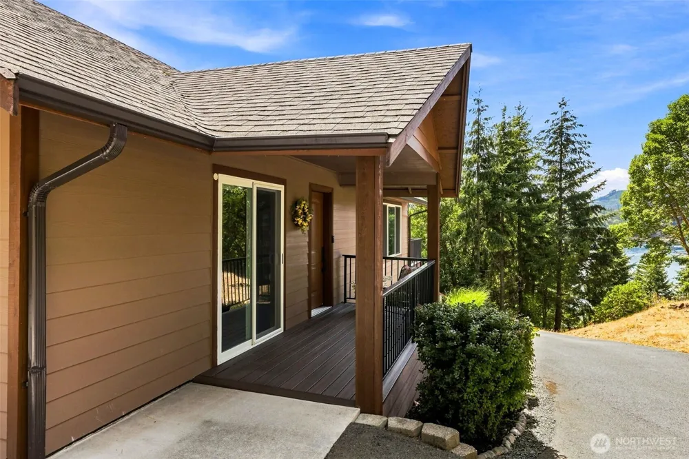 2040 Summit Lake Shore Road NW Olympia, WA 98502