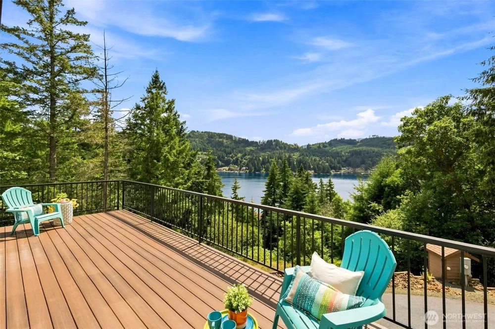 2040 Summit Lake Shore Road NW Olympia, WA 98502