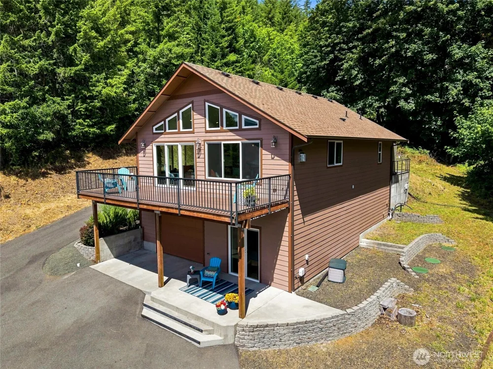 2040 Summit Lake Shore Road NW Olympia, WA 98502