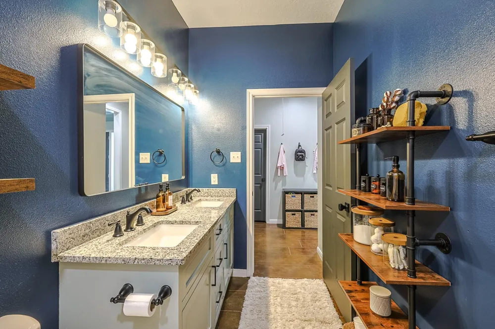 6409 Medley Road New Waverly, TX 77358
