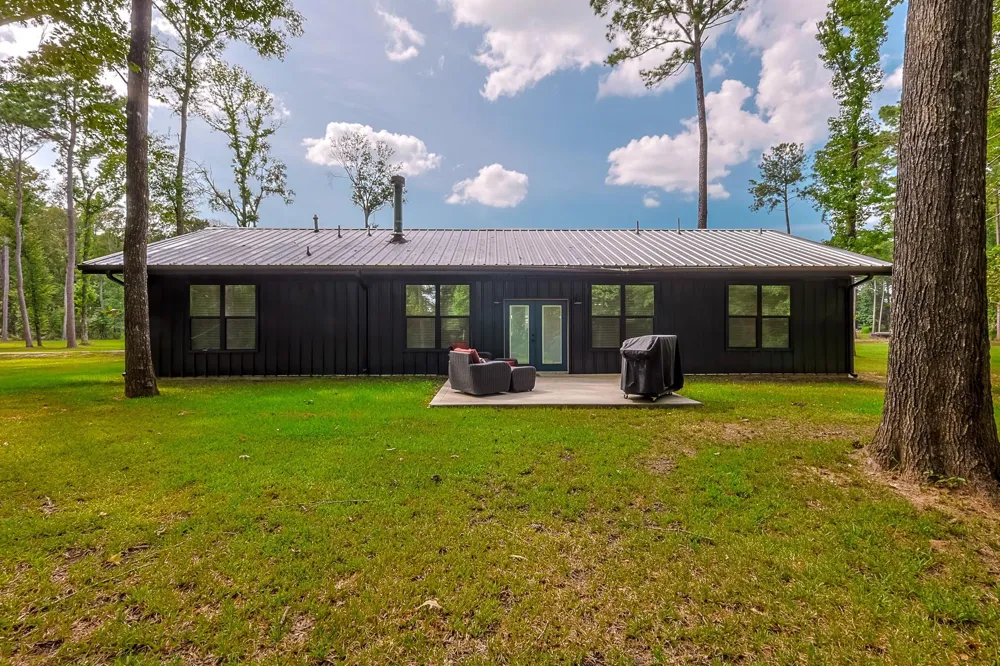 6409 Medley Road New Waverly, TX 77358