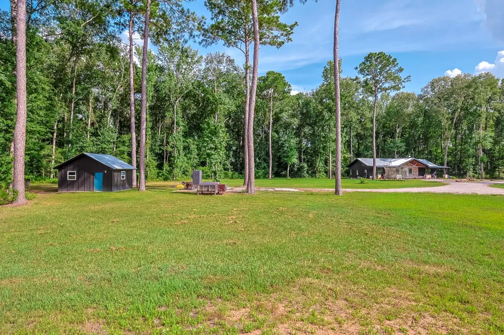 6409 Medley Road New Waverly, TX 77358