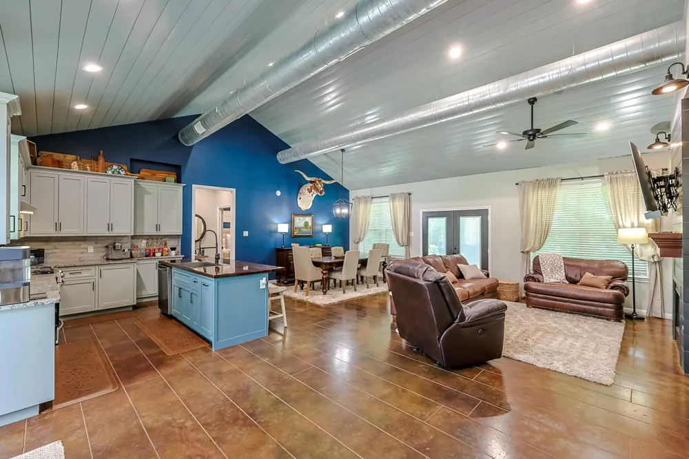 6409 Medley Road New Waverly, TX 77358