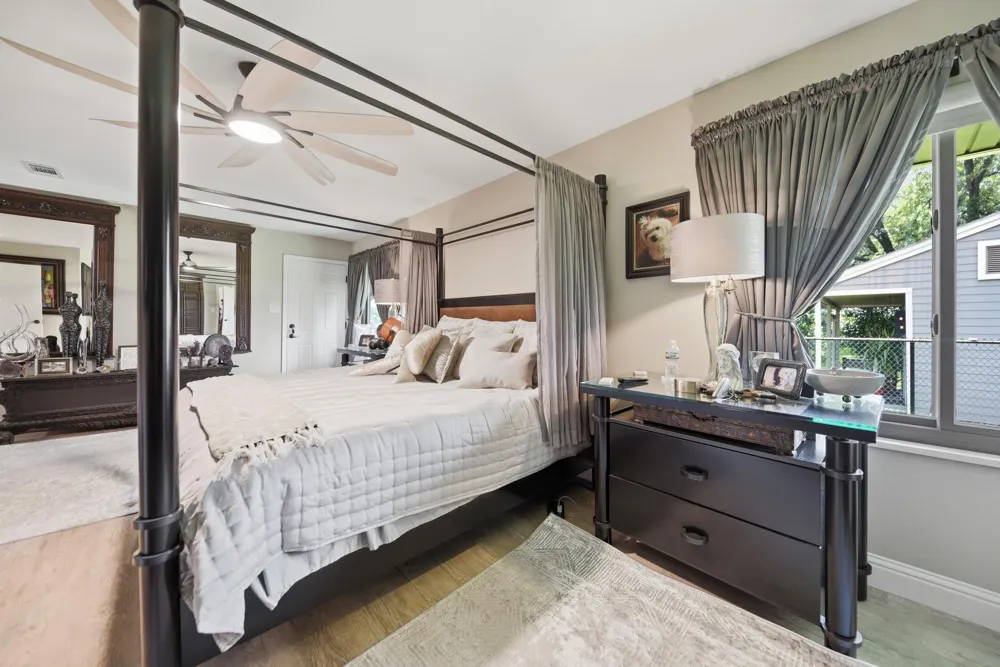 204 E Stone Street Brenham, TX 77833