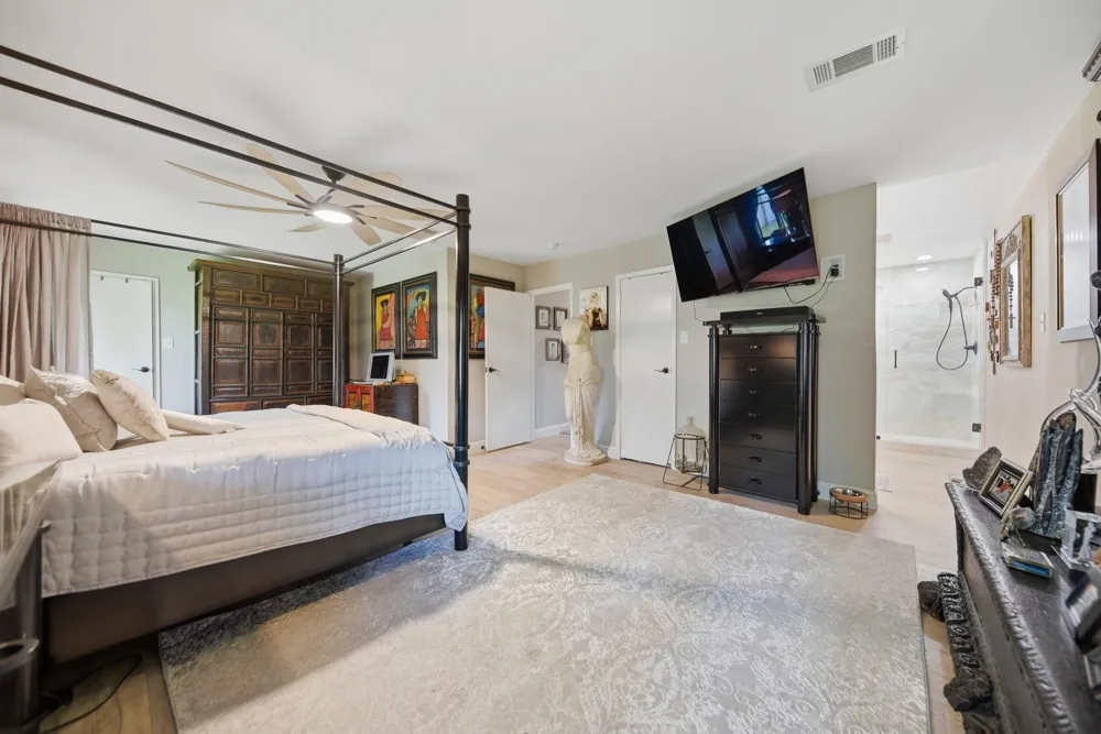 204 E Stone Street Brenham, TX 77833