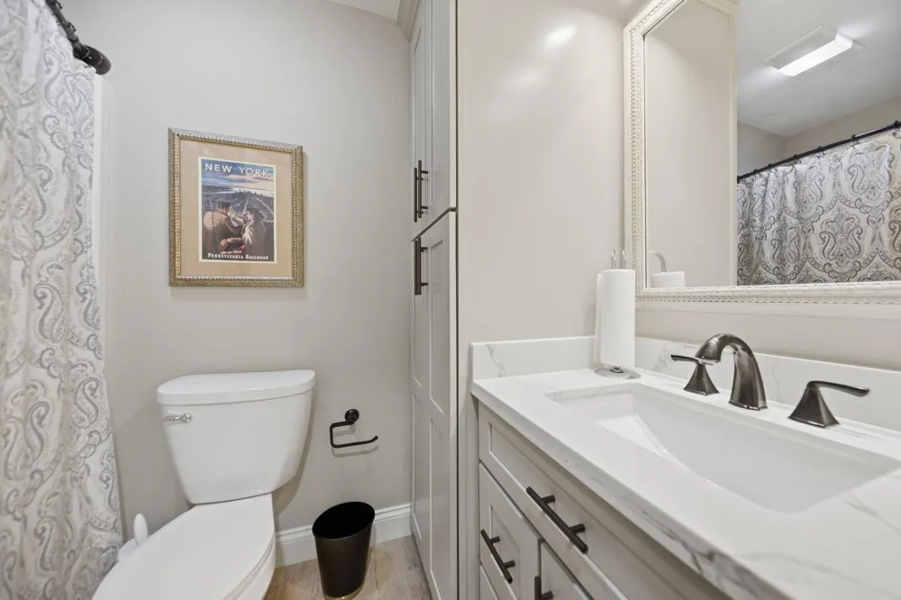204 E Stone Street Brenham, TX 77833