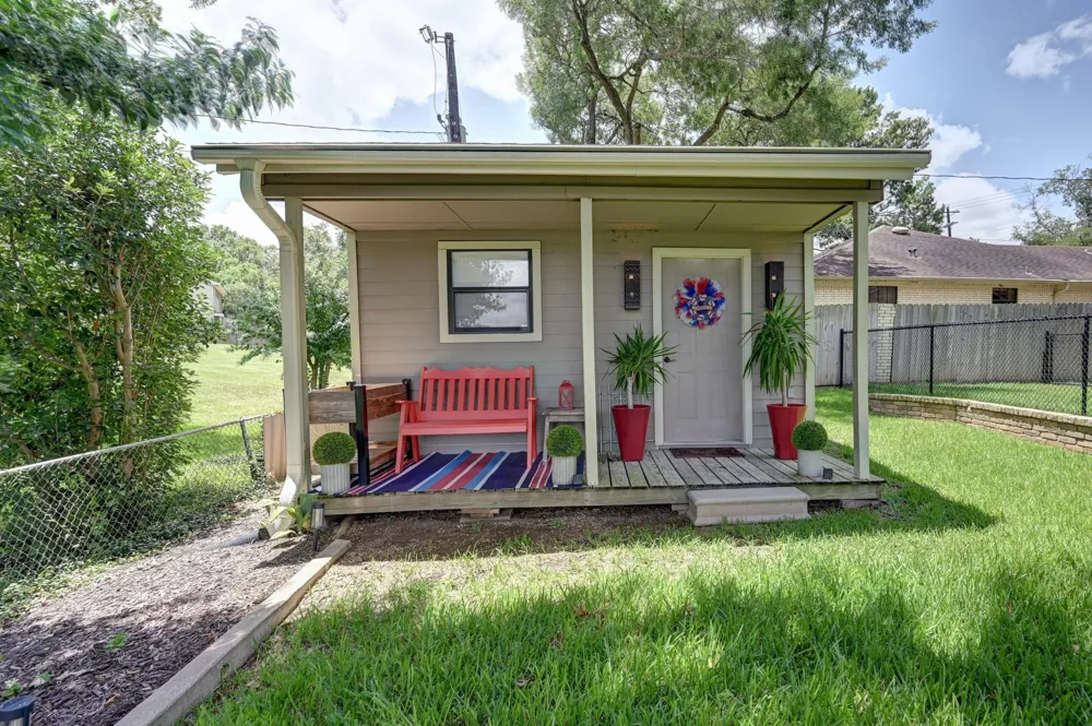 204 E Stone Street Brenham, TX 77833