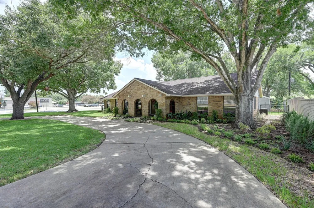 204 E Stone Street Brenham, TX 77833