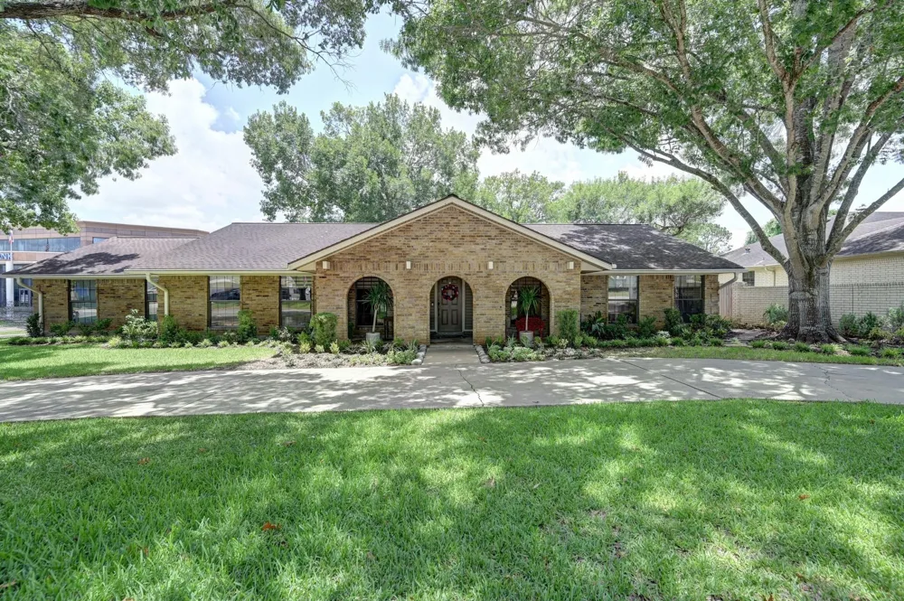 204 E Stone Street Brenham, TX 77833