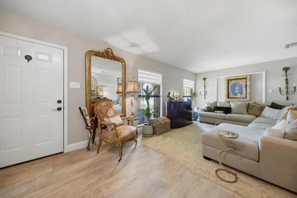 204 E Stone Street Brenham, TX 77833