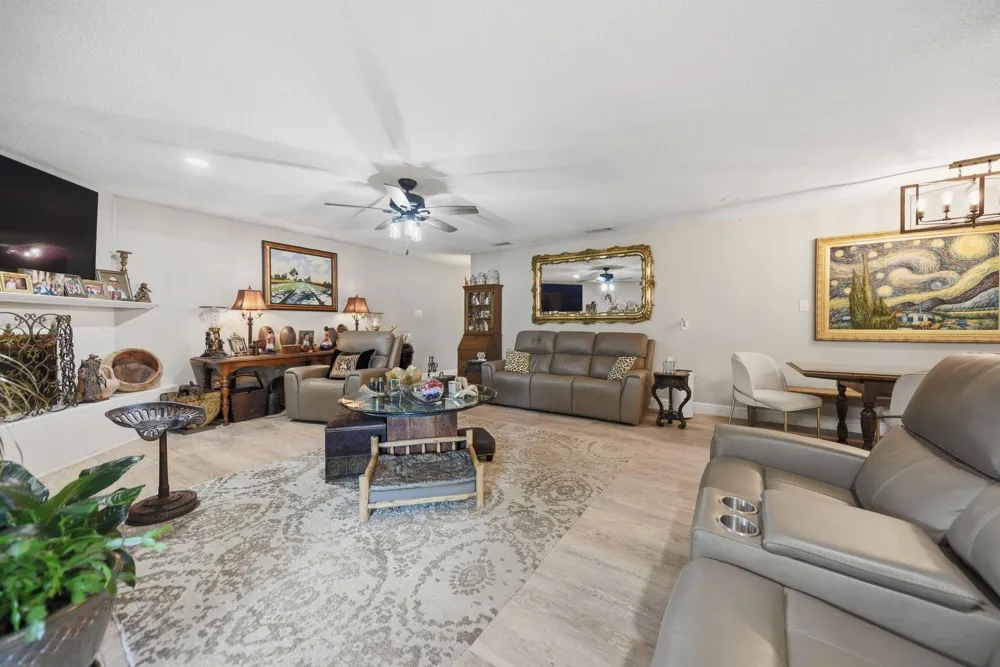 204 E Stone Street Brenham, TX 77833