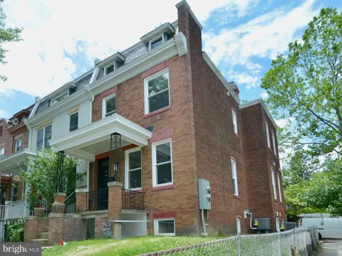 1724 2ND STREET NW #2
