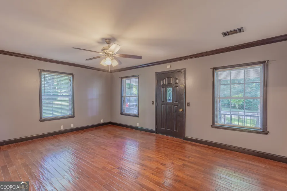 701 N Duke ST LaFayette, GA 30728