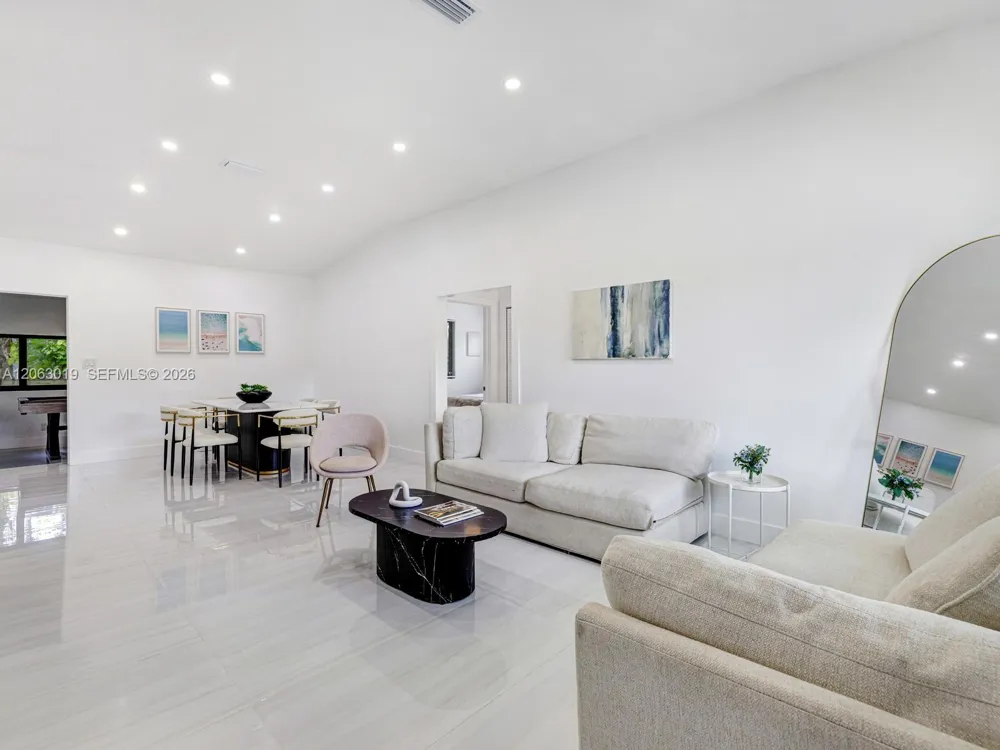 8635 Miami Ave El Portal, FL 33150