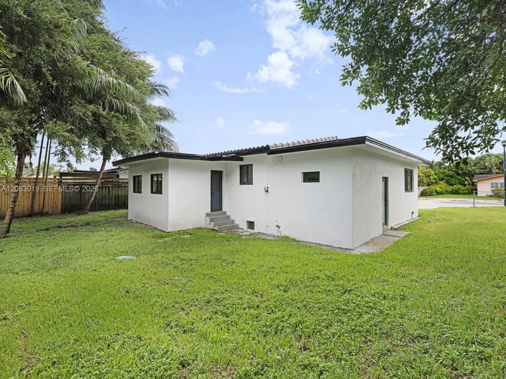 8635 Miami Ave El Portal, FL 33150