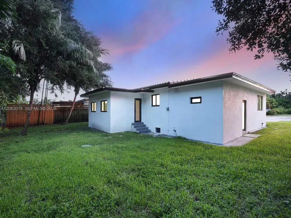 8635 Miami Ave El Portal, FL 33150