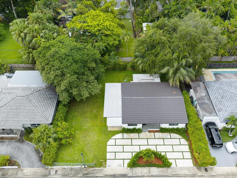 8635 Miami Ave El Portal, FL 33150