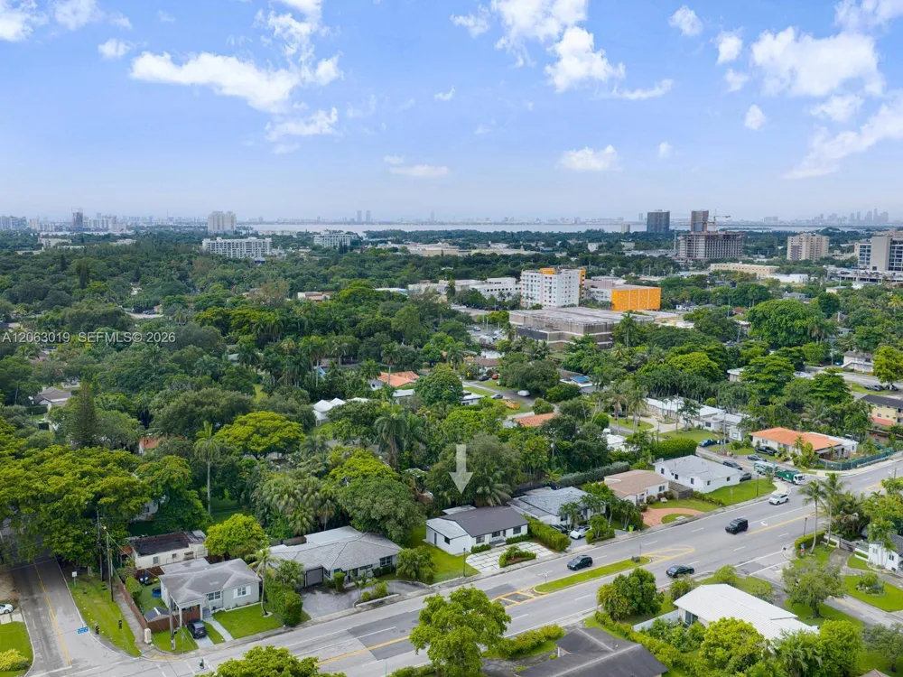 8635 Miami Ave El Portal, FL 33150